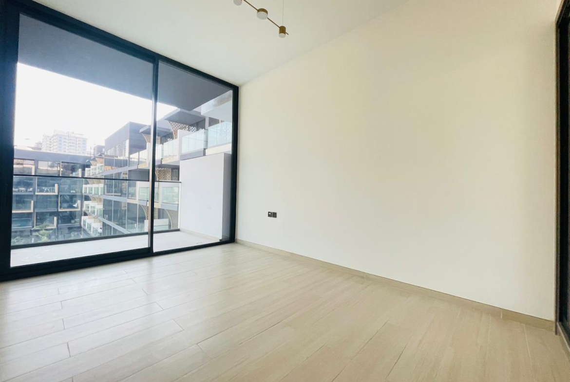 1 br в районе JVC