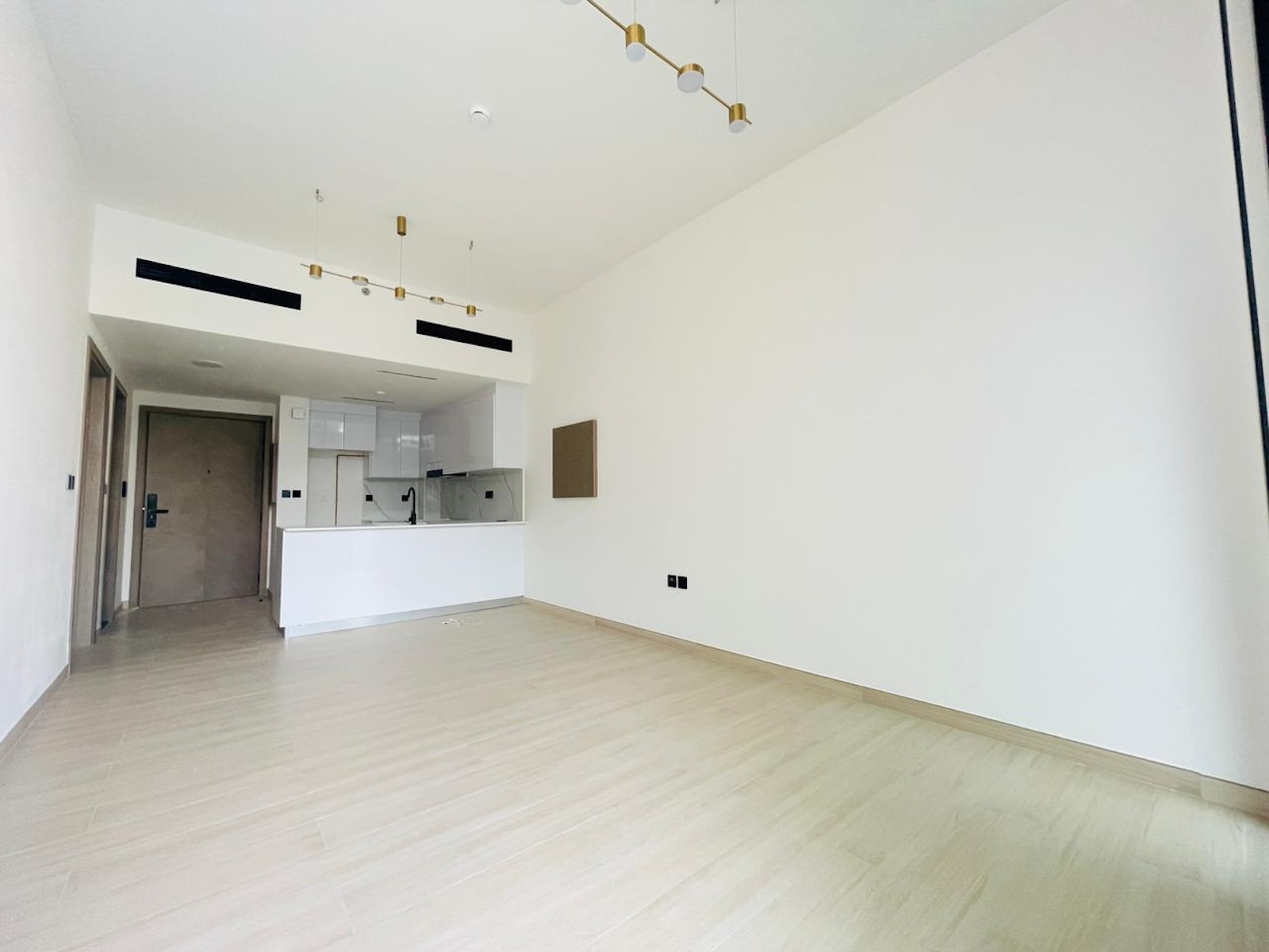 1 br в районе JVC