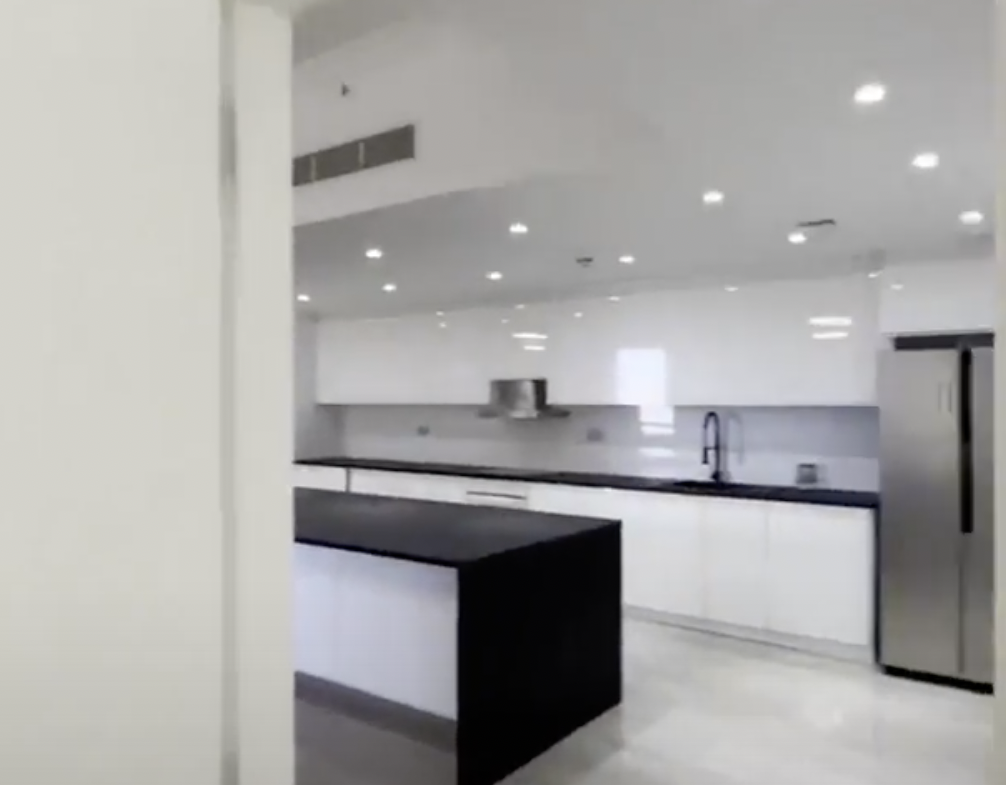 апартаменты с 4 спальнями в ЖК Sadaf 8