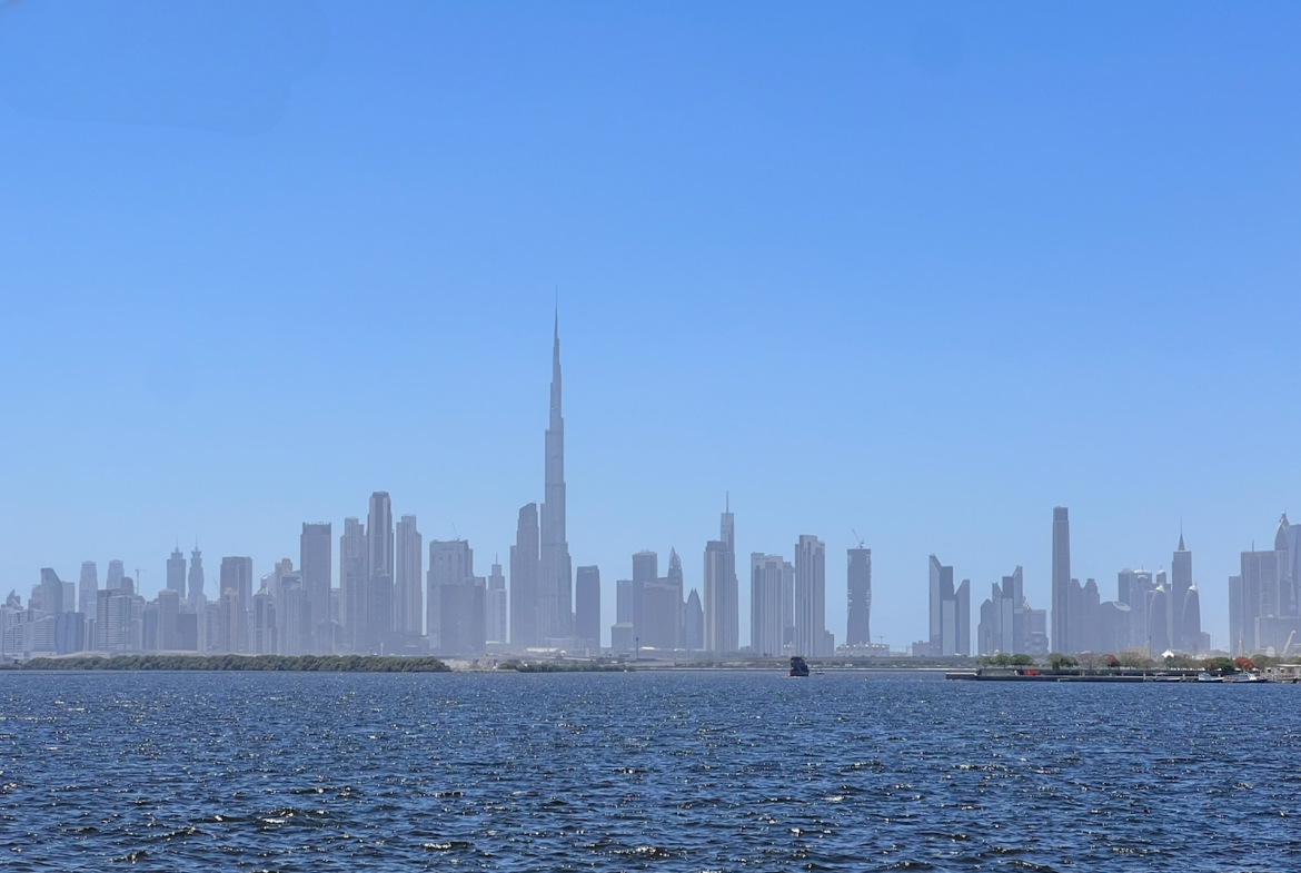 апартаменты с 2 спальнями в Creek Harbour