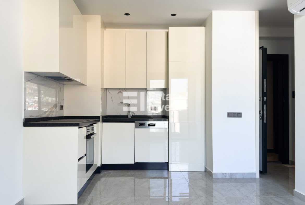 квартира 1+1 в комплексе с полной инфраструктурой, Оба