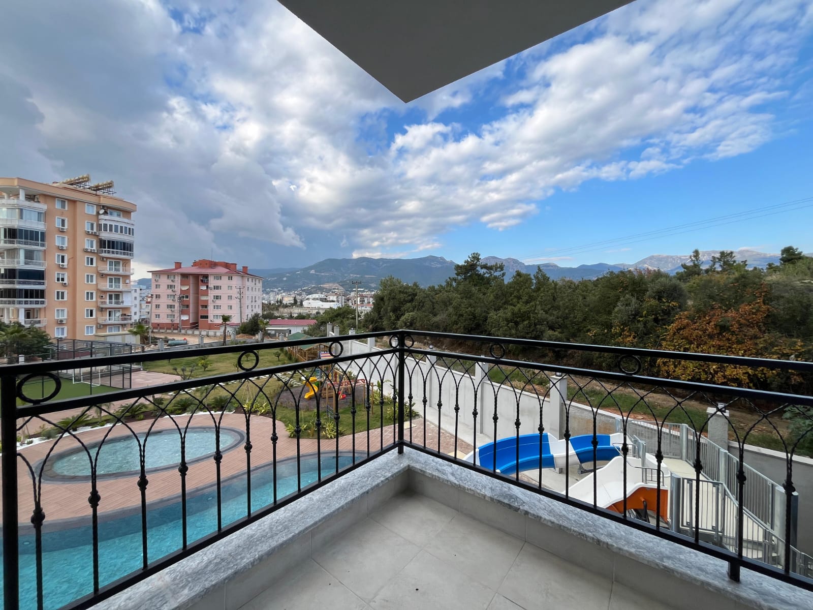 купить квартиру 1+1 в Алании, Тосмур