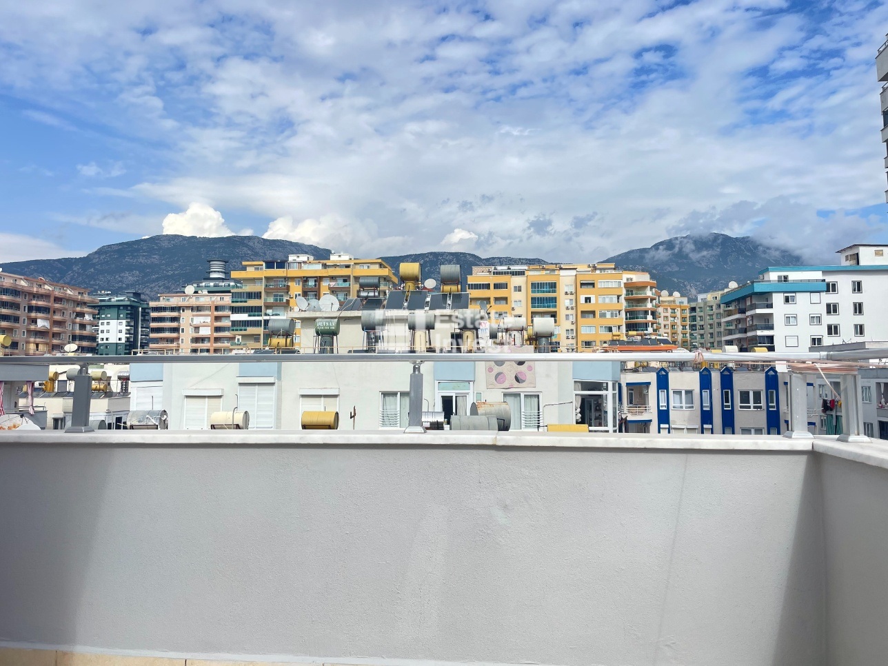 Аренда квартиры-дуплекса 3+1 в Махмутларе