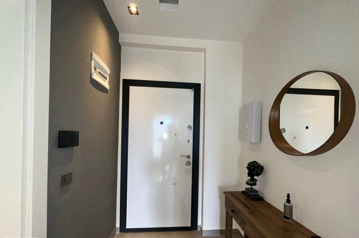 продажа квартиры 1+1 с ремонтом в Махмутларе, Аланья