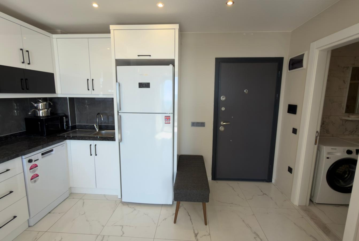 продажа квартиры 1+1 на первой линии моря, Алания