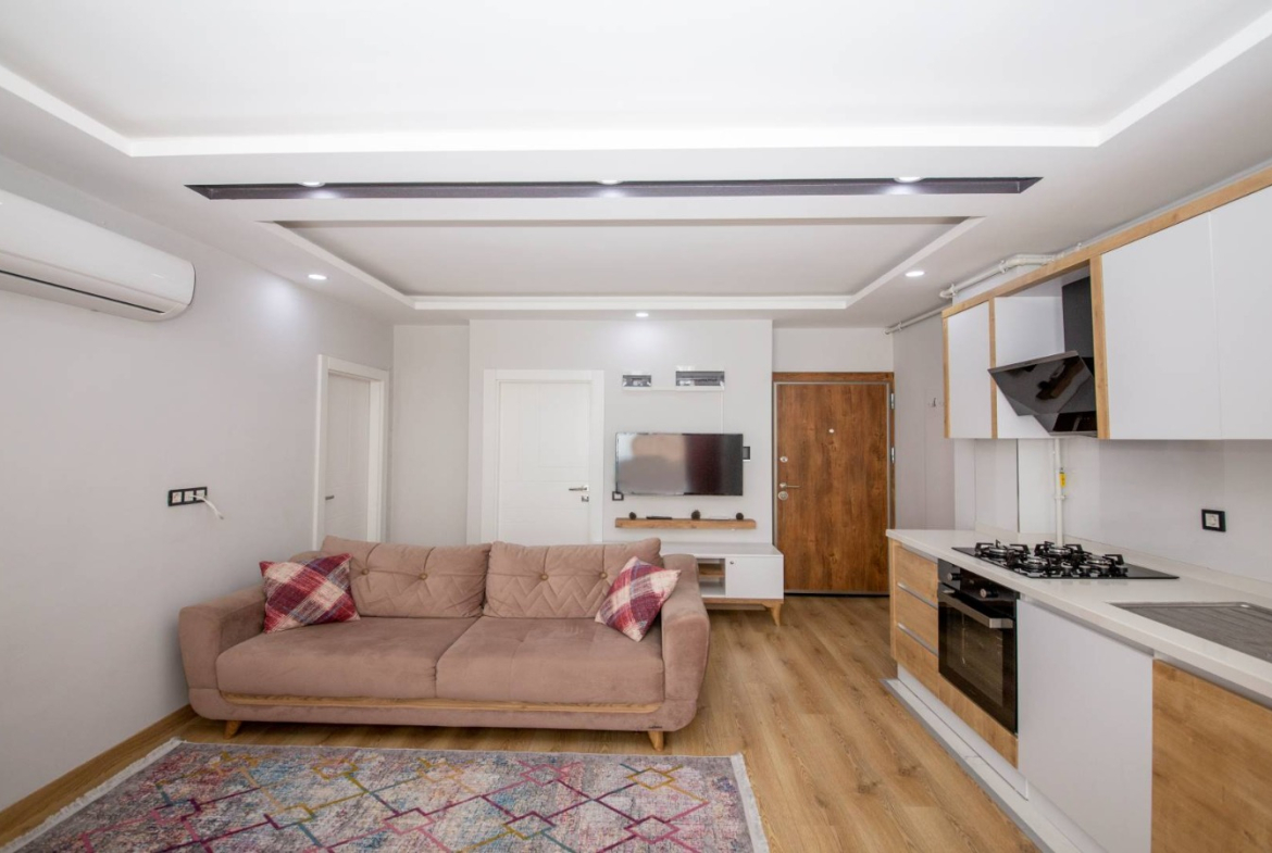 квартира 1+1 в комплексе у моря, Анталья