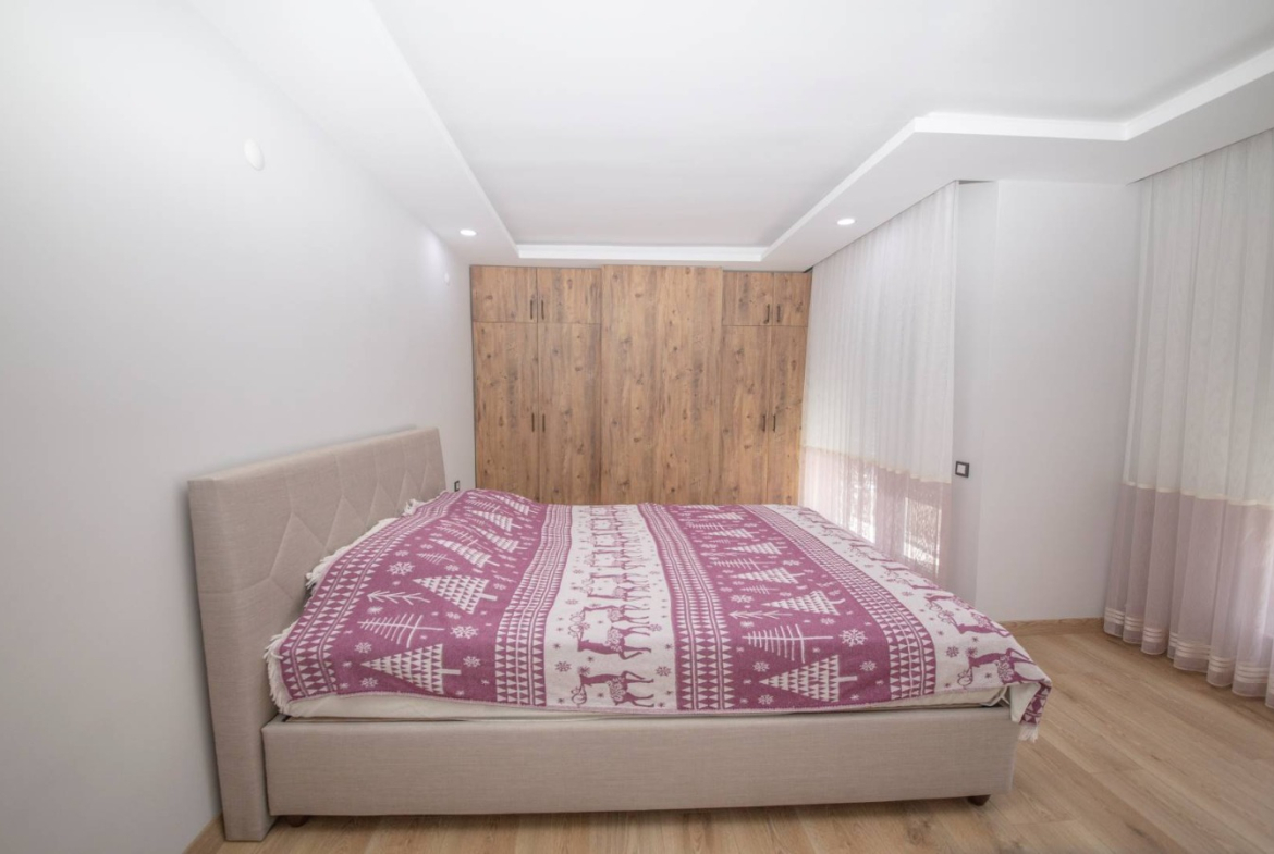 квартира 1+1 в комплексе у моря, Анталья