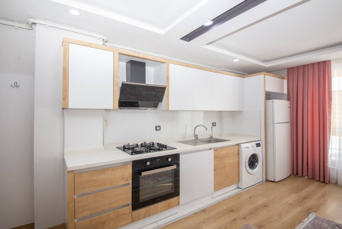 квартира 1+1 в комплексе у моря, Анталья