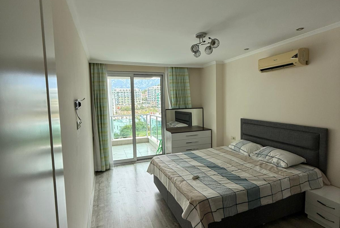 продажа квартиры в комплексе на берегу моря, Аланья