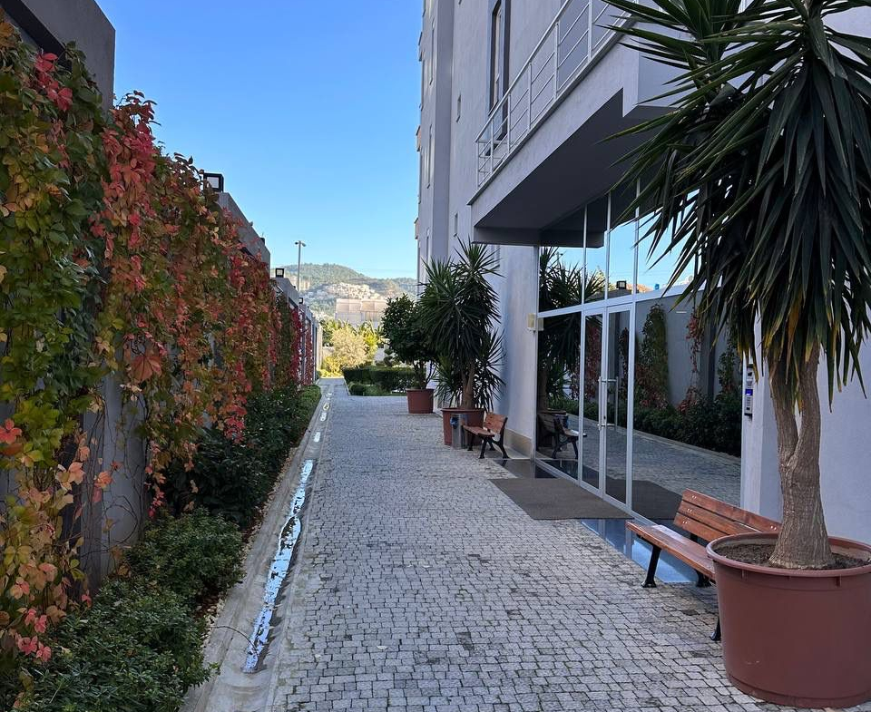 меблированная квартира 1+1 в Махмутларе