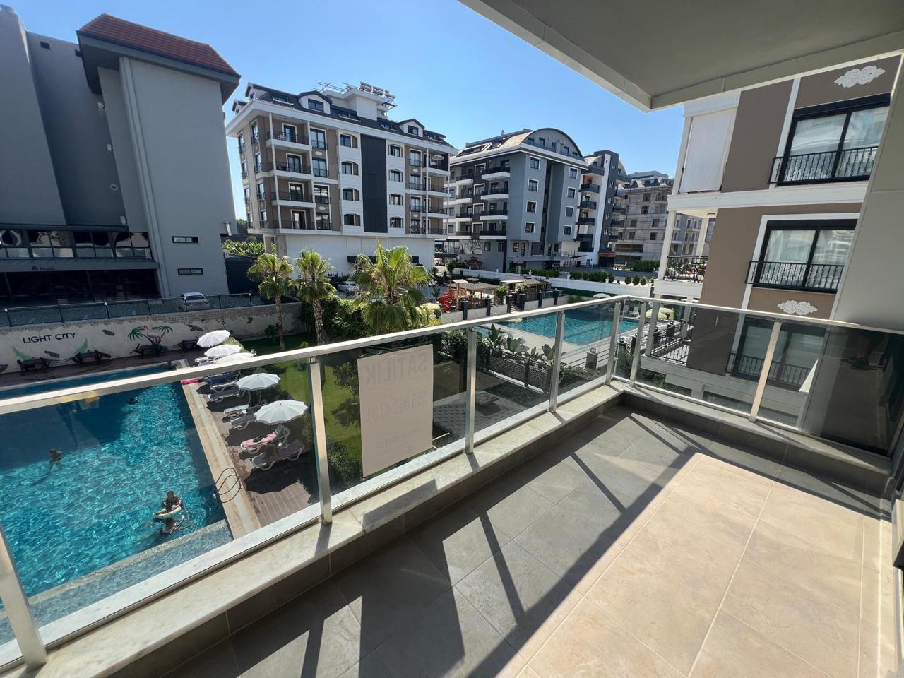 продажа квартиры 1+1 возле моря, Аланья