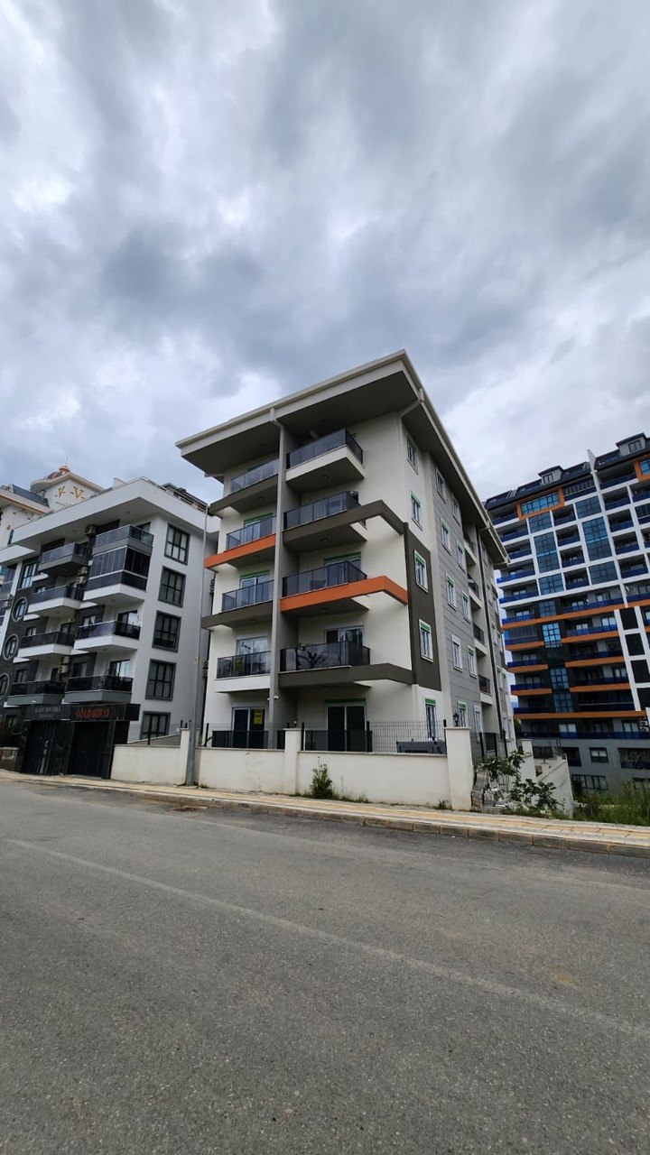 новая квартира 1+1 с отделкой, Махмутлар