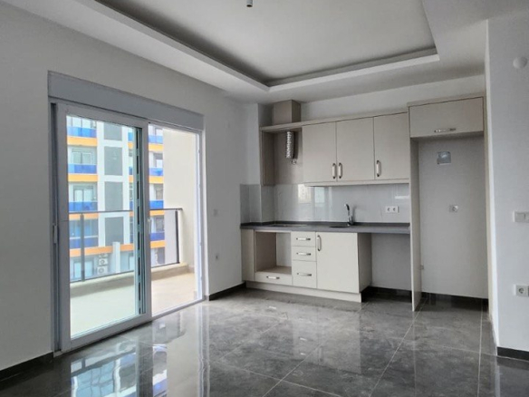 новая квартира 1+1 с отделкой, Махмутлар