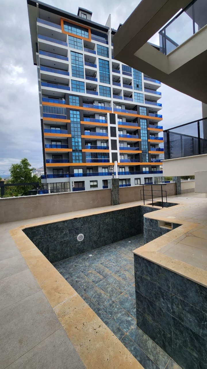 новая квартира 1+1 с отделкой, Махмутлар