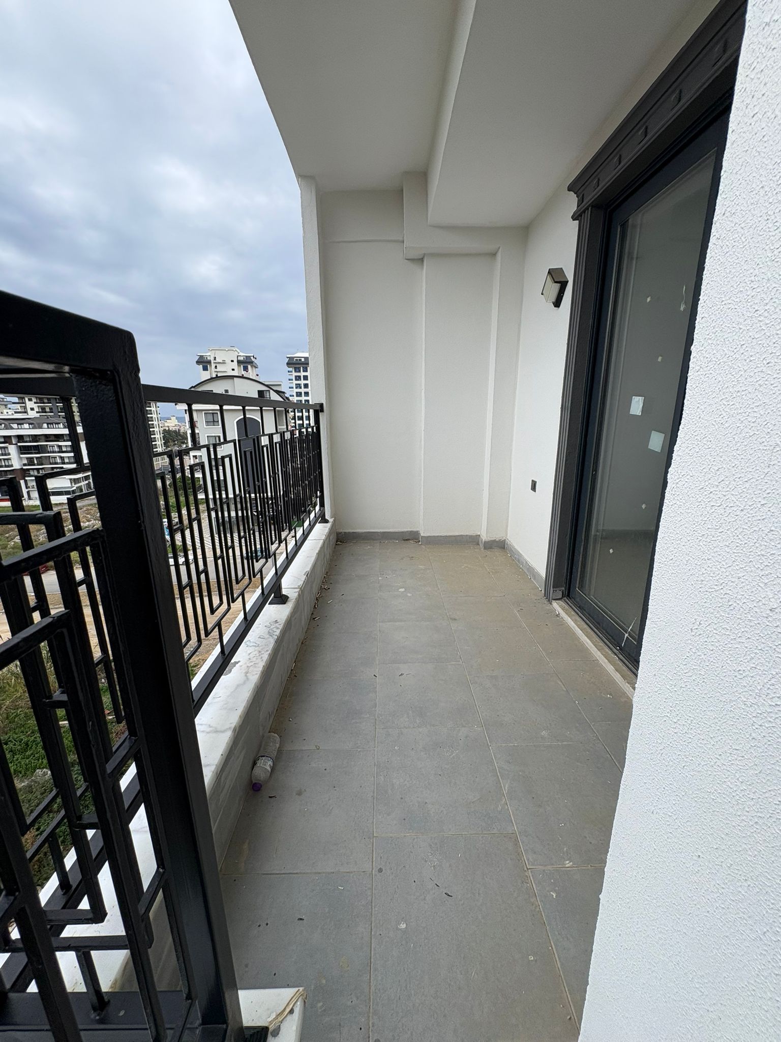 10 BALKON