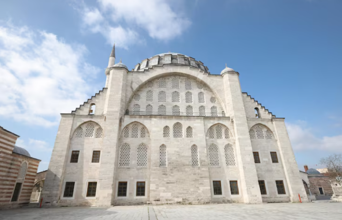 мечеть Михримах‑султан (Mihrimah Sultan Camii)